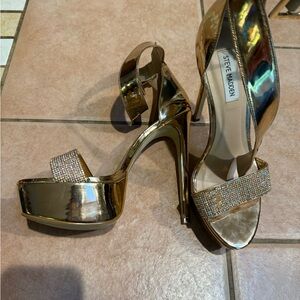 Steve Madden Metallic Gold Platform Sandals